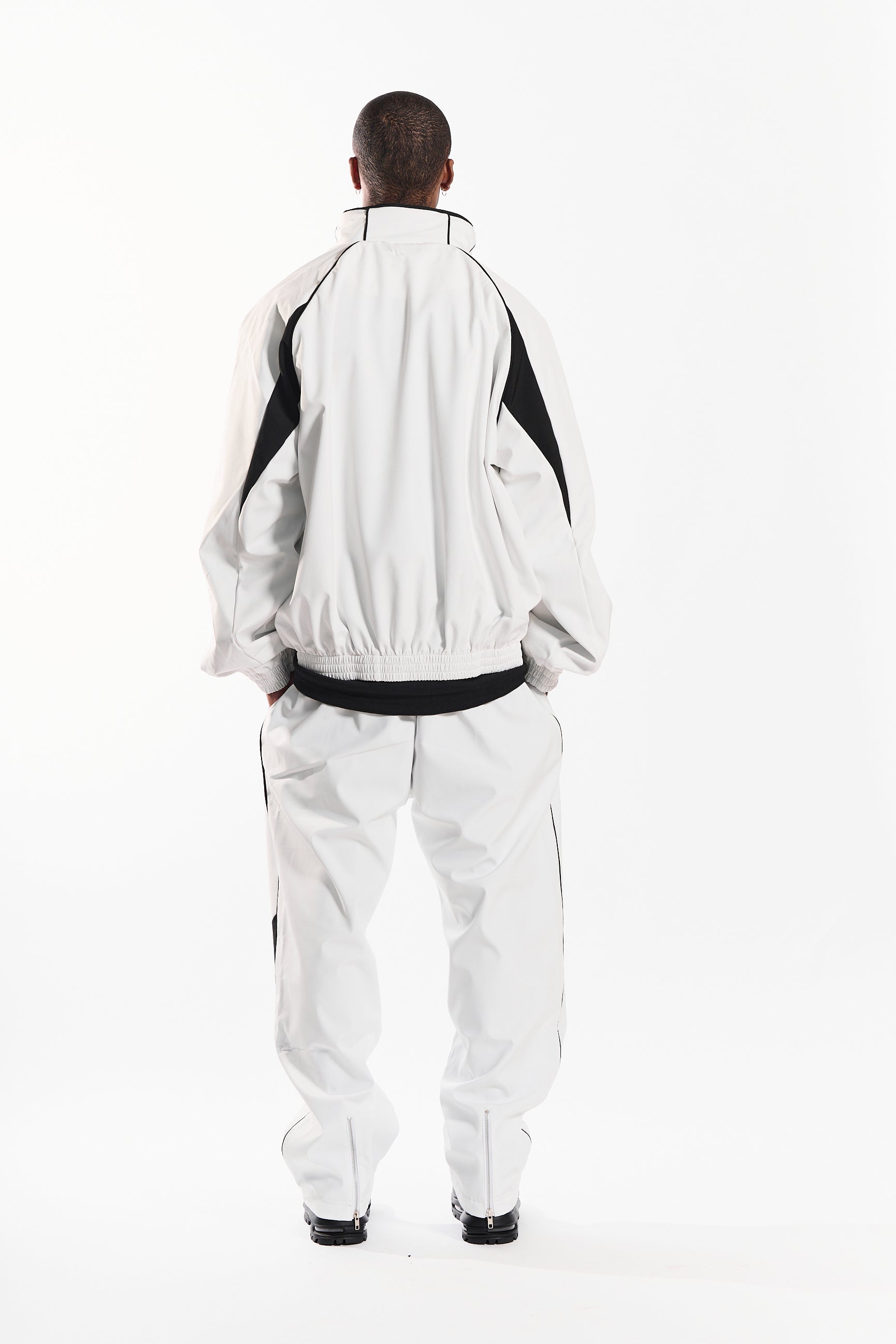 Shot Clock Men's Jacket (white) – Karl Kani